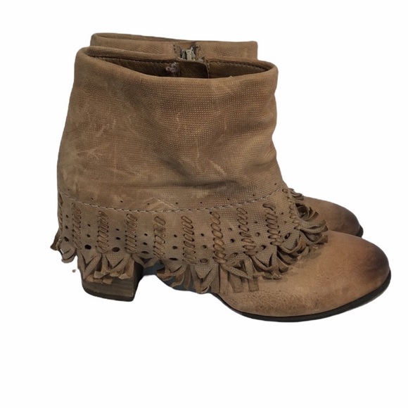 Fringe Sundance boots - Picture 2 of 7